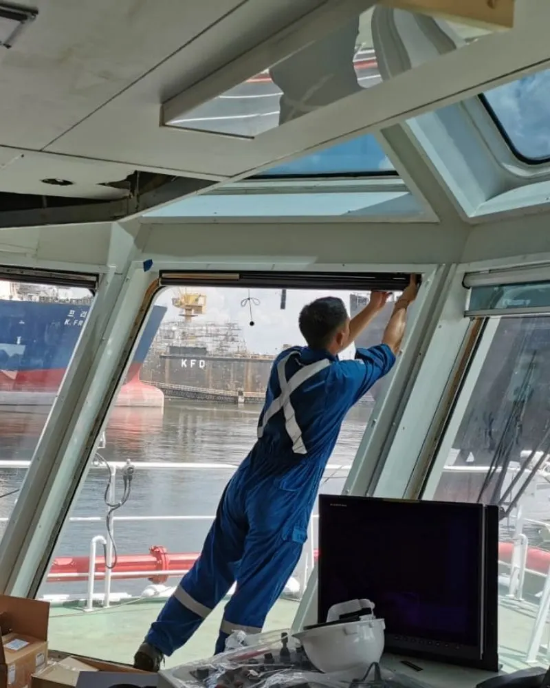 NAVIGlare Marine Solar Blinds and Window Films Installation Service